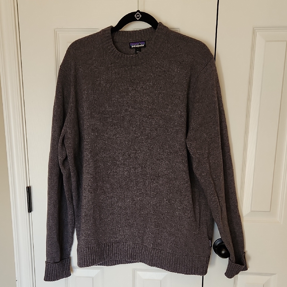 Patagonia Gray Crew Neck Sweater